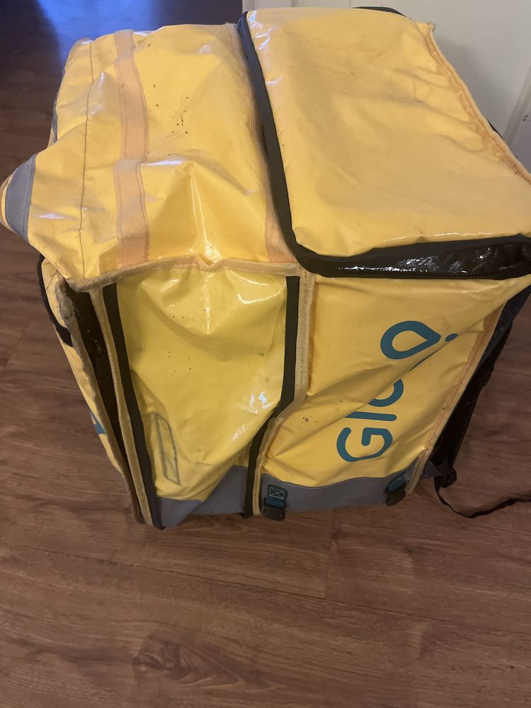 Mochila Glovo com pouco uso