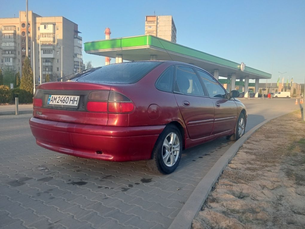 Renault Laguna 1