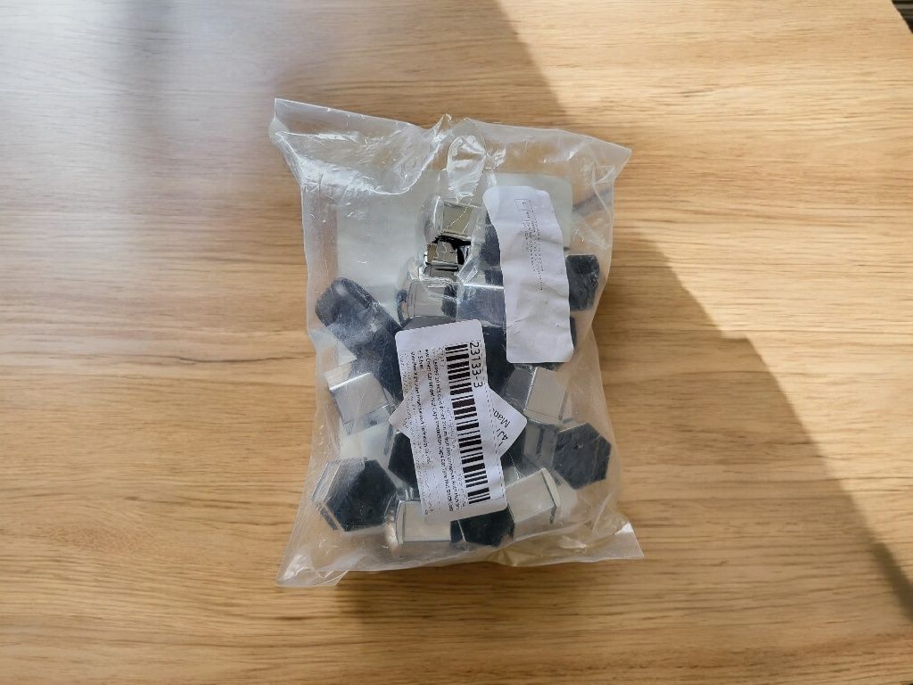 Capas Cromadas para Parafusos de Jante