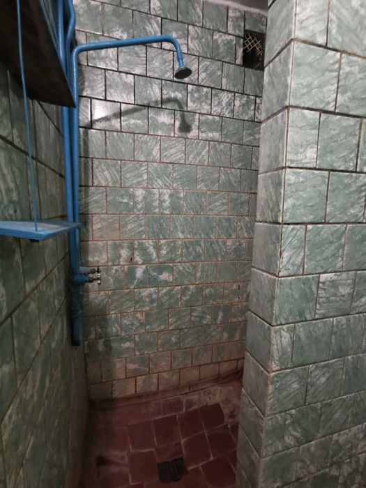 Кімната з ремонтом біля ТРЦ Голлівуд RD