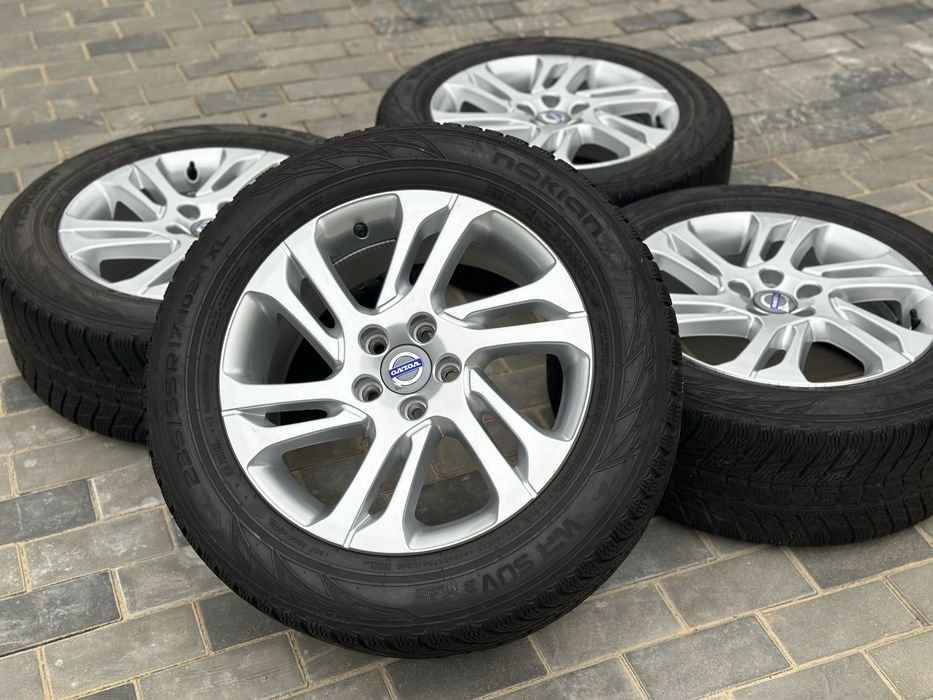 Диски Volvo R17 7.5J ET 55 5x108  + зимова гума 235/55 Nokian