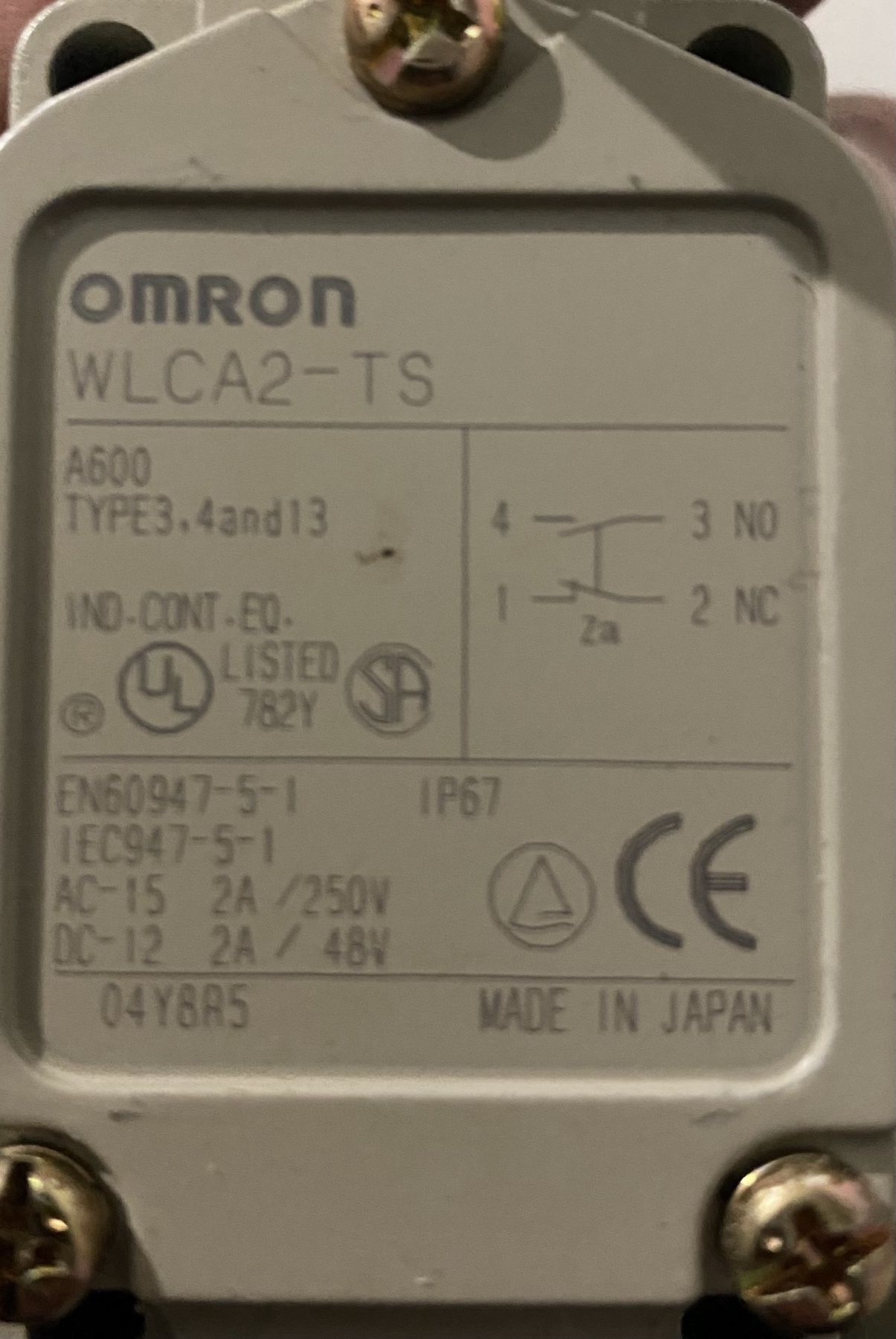 Концевики , огранечители на кран Omron japan.