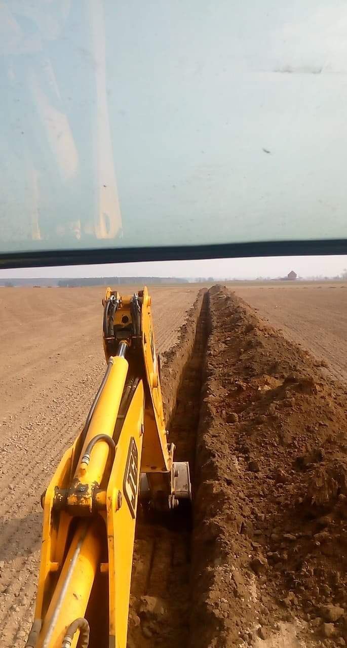 Usługi koparko ładowarką bus z wywrotką WYWÓZ GRUZU  Czarnoziem