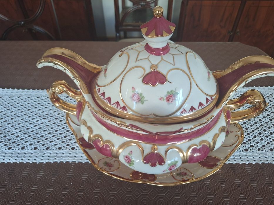 Centro de mesa em porcelana