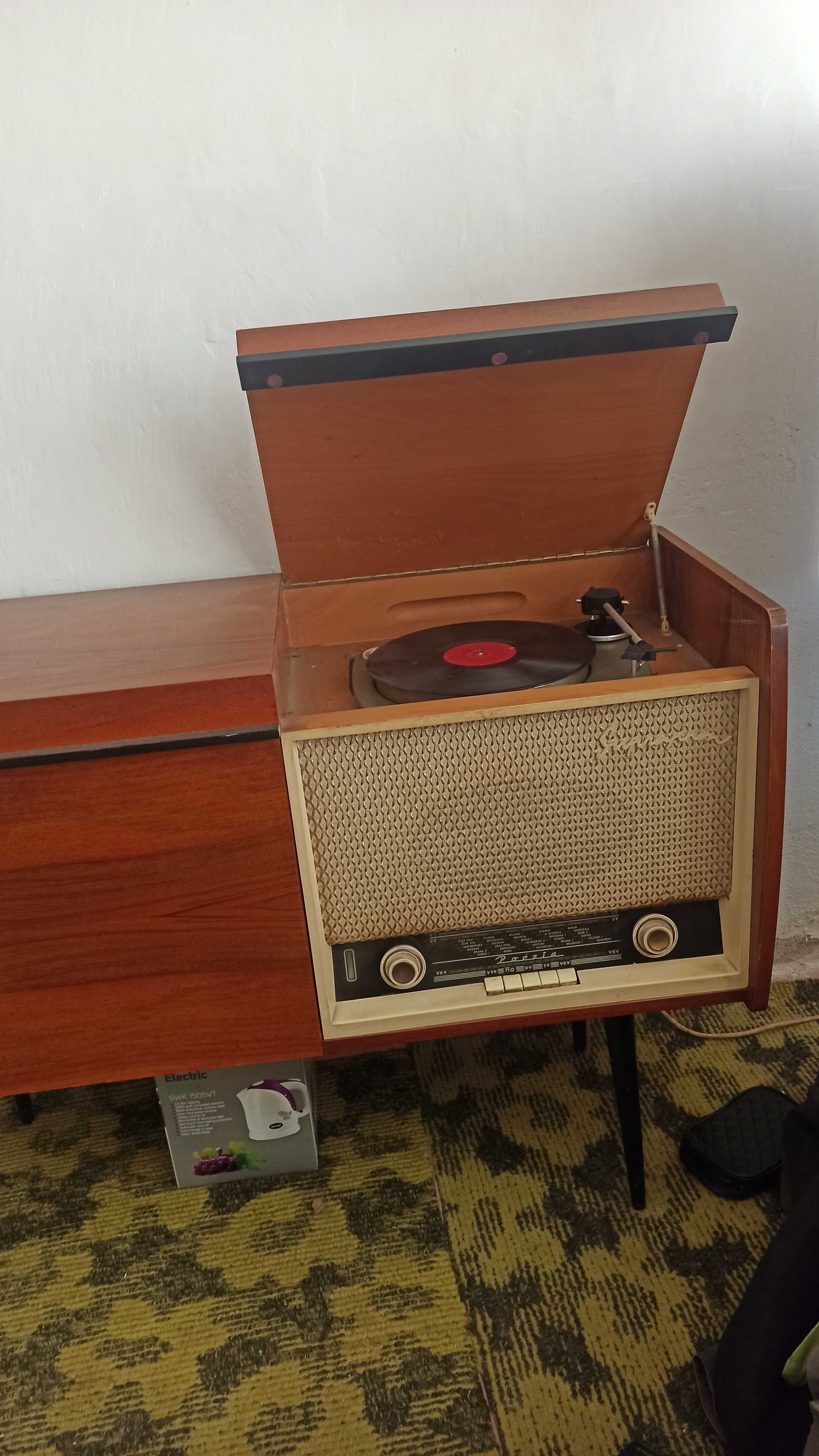 Stara komoda szafka z radiem i gramofonem RETRO/VINTAGE
