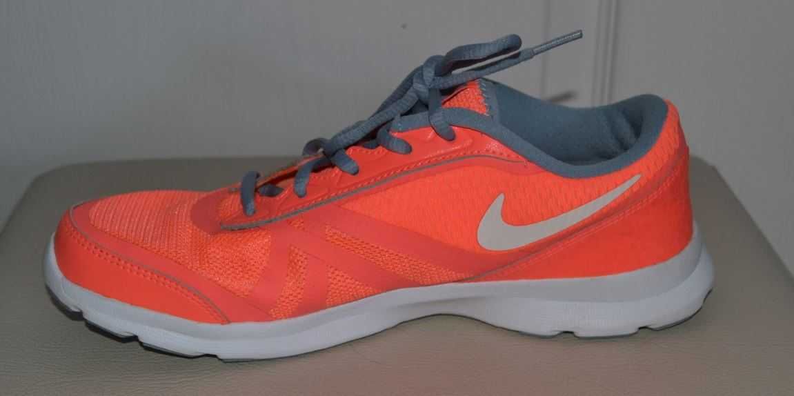 Buty sportowe damskie Nike rozm. 40