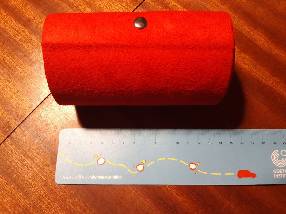 1 porta-jóias vermelho - NOVO!