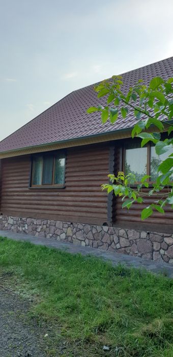 Будинок, літня кухня, 1 га землі з виходом до річки, с. Іванків