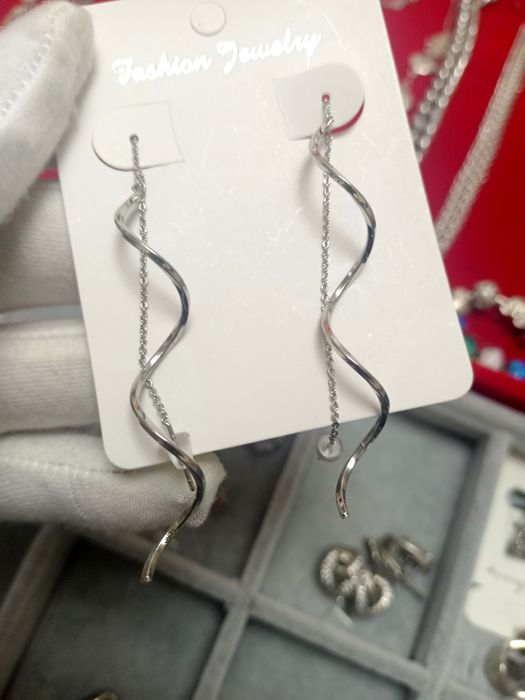 Прикраси з медичного сплаву