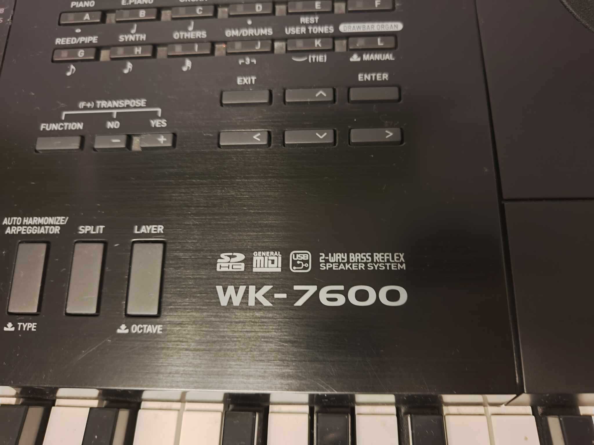 Keyboard Casio WK-7600 z statywem