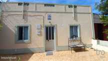 Casa tradicional T2 em Loulé (São Clemente) de 165,00 m2