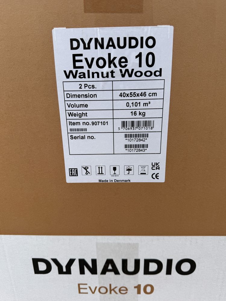 Полична акустика Dynaudio Evoke 10 Walnut Wood