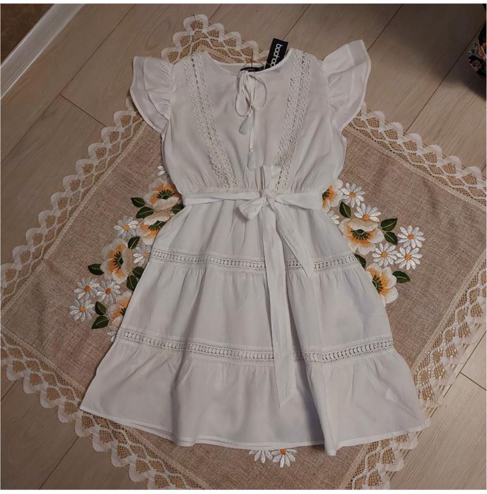 Сукня від boohoo ажурна