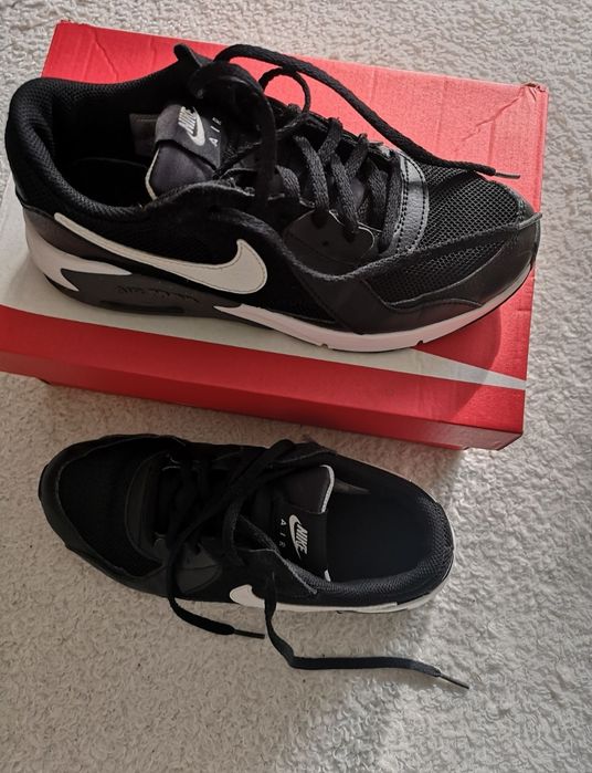 Buty Nike Air Max Excee rozm 38 czarne białe