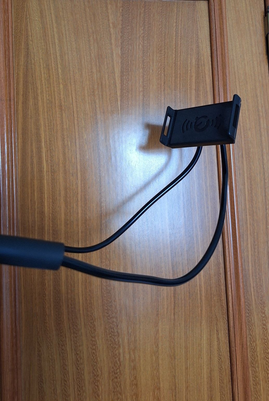 Suporte portátil para telemóvel