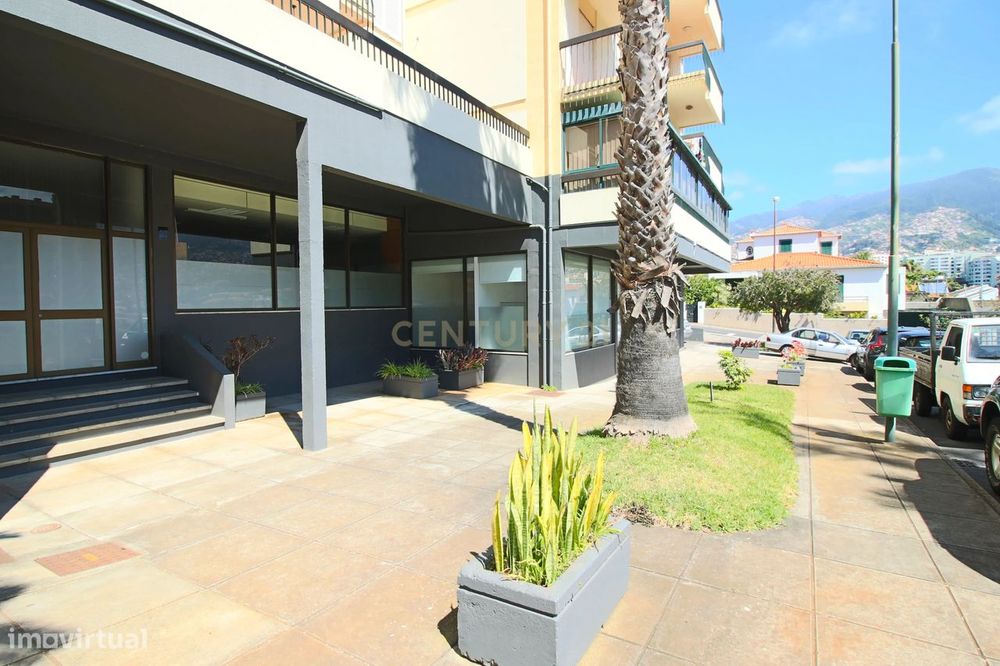 Espaço Comercial para Venda - Caminho das Virtudes, Funchal
