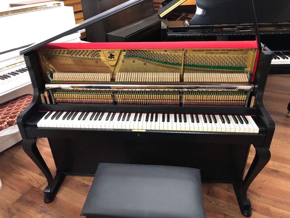 Pianino Czarne Weinbach Petrof