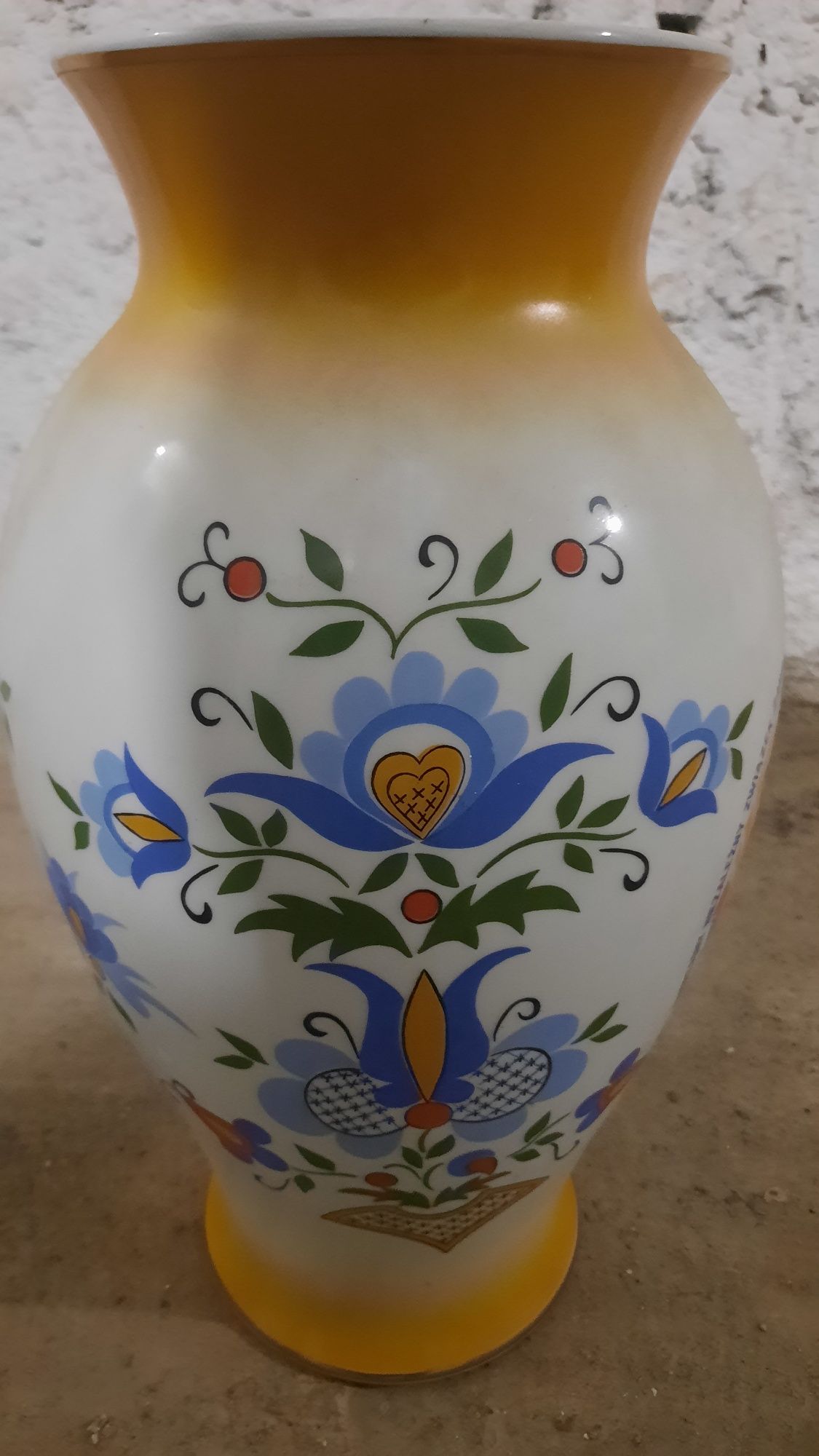 Wazon porcelanowy