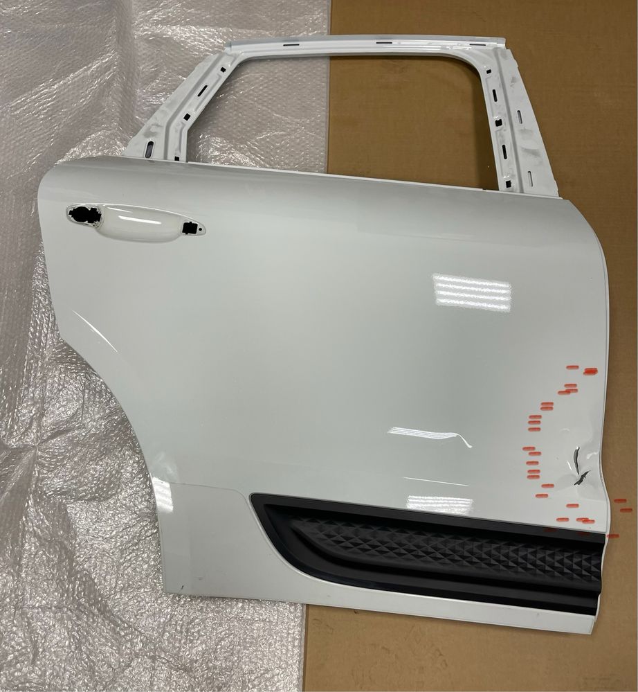 Porsche maccan 2021. Задня права дверка 95B833312A
