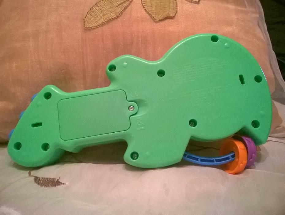 Wesoła gitara firmy Fisher Price