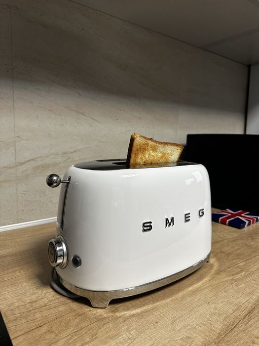 Тостер SMEG білий