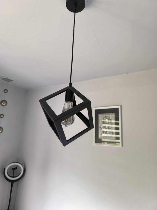 Lampa wiezaca na sprzedaz
