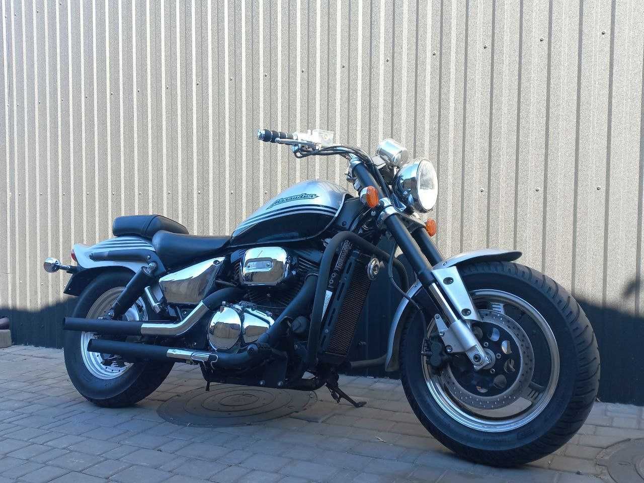 Suzuki Marauder 800