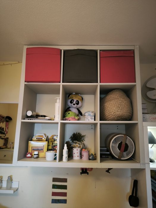 Estante estilo IKEA Kallax – organizador com nichos