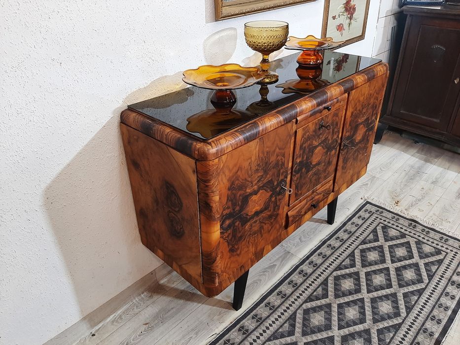 Komoda w stylu art deco po renowacji