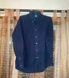 Camisa azul escura