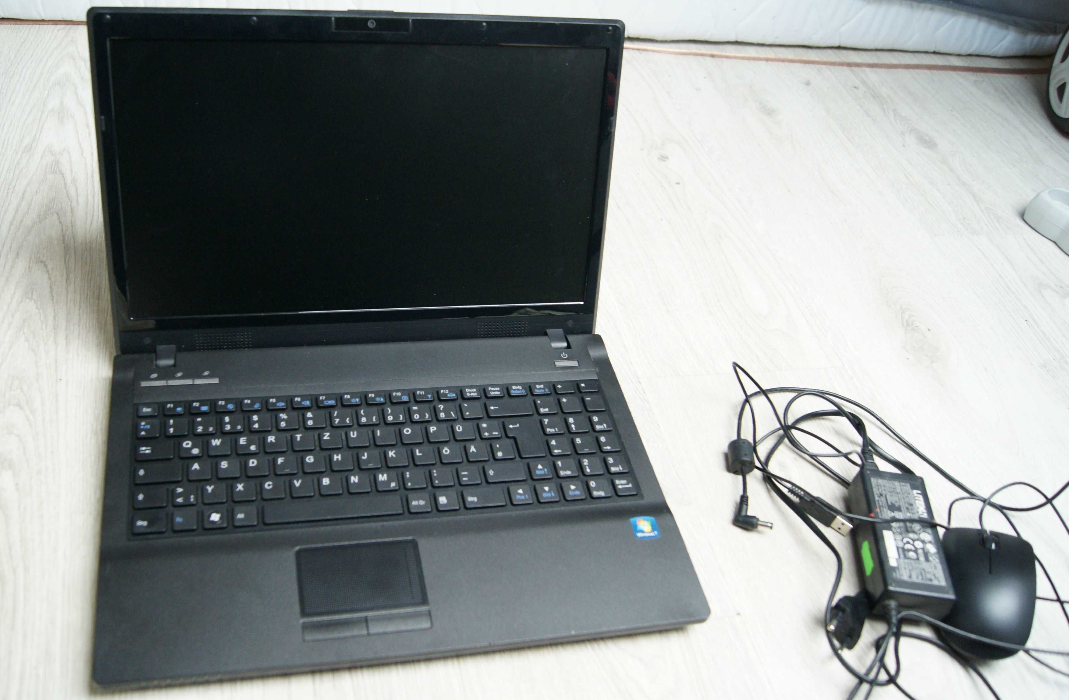 Niemiecki Laptop Terra 1524 SSD/4GB RAM