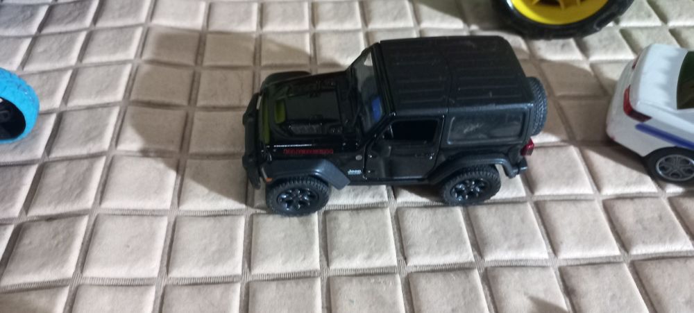 Дитячі іграшкові машинки, трактор, самоскид, трамвай, поліцейське авто