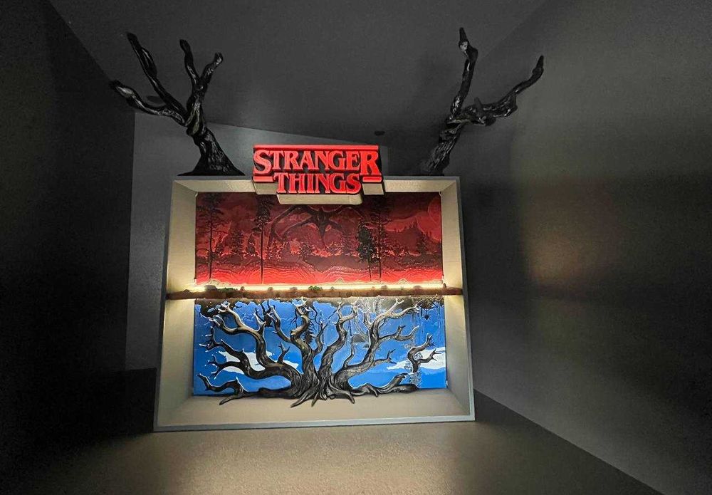 Підставка для фігурок з Stranger Things “Дивні Дива” з LED-підсвіткою