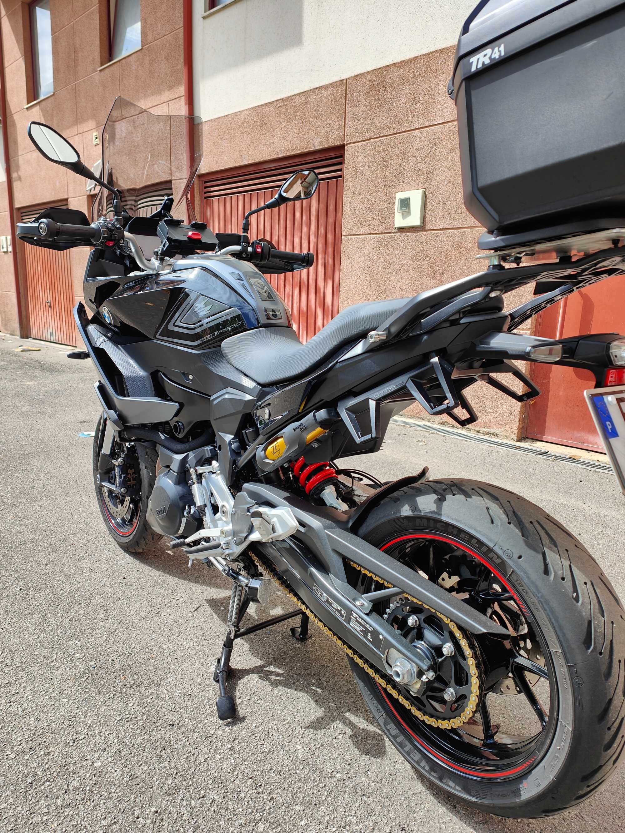 BMW F 900 XR Triple Black Full Extras
