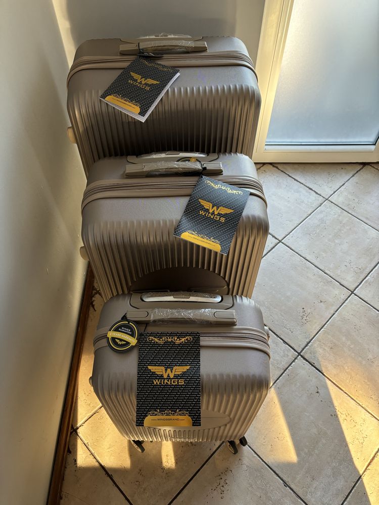 Zestaw walizek Wings Swallow SWL02-3 champagne 3 szt NOWE