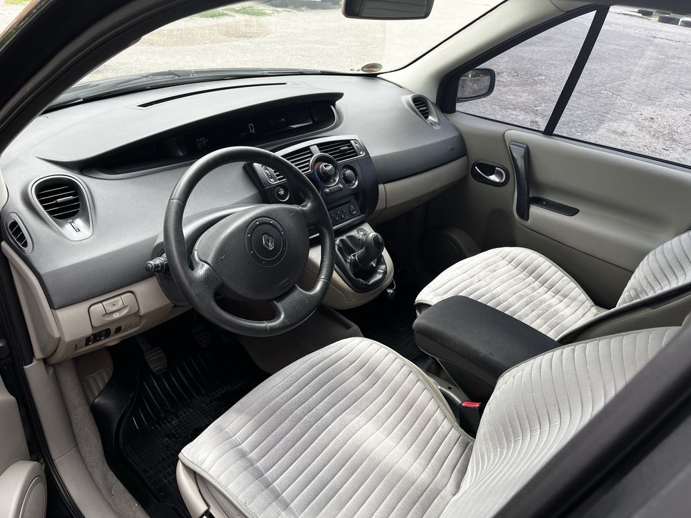 Продам Renault Scenic 2 1.6