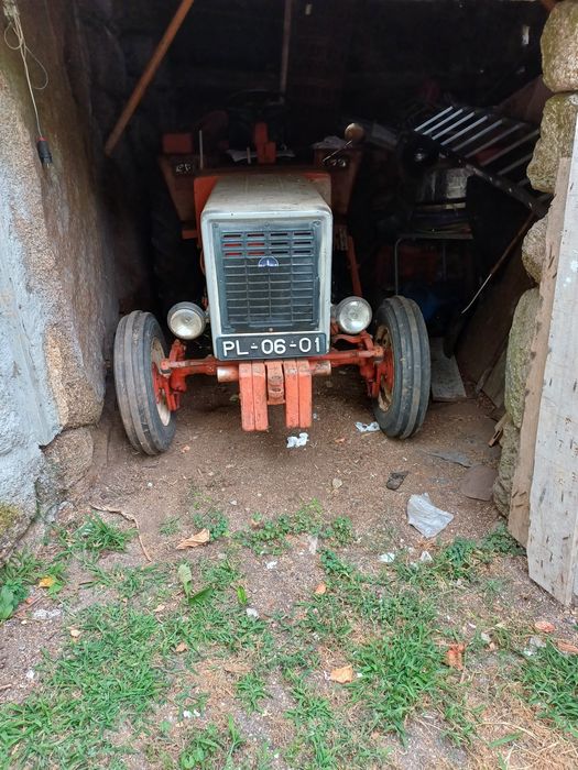 Vendo trator Belardos