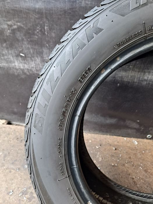 185/60/15 Opony zimowe Bridgestone ładna Para