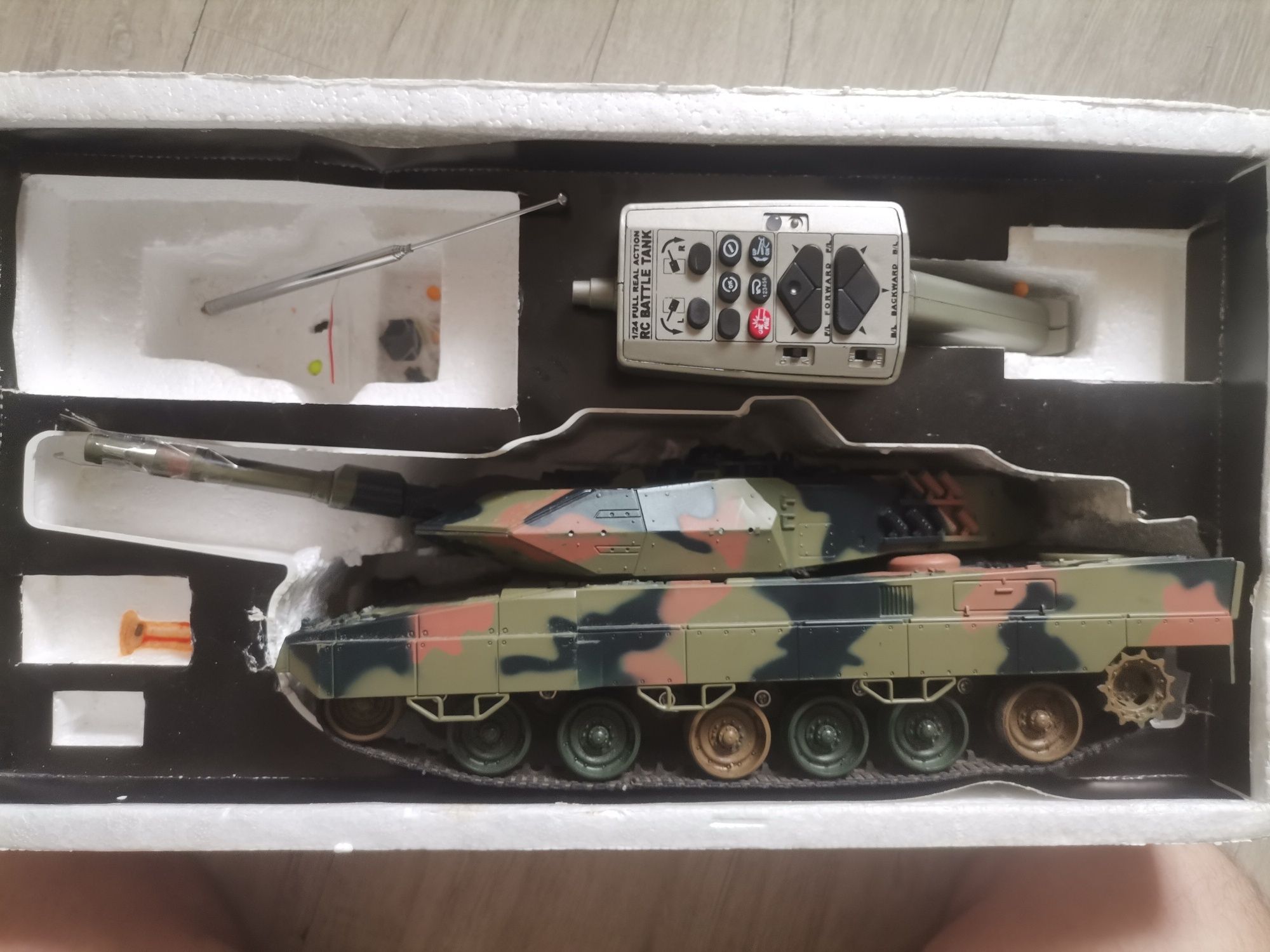 RC czołg Leopard II A5 wysyłka