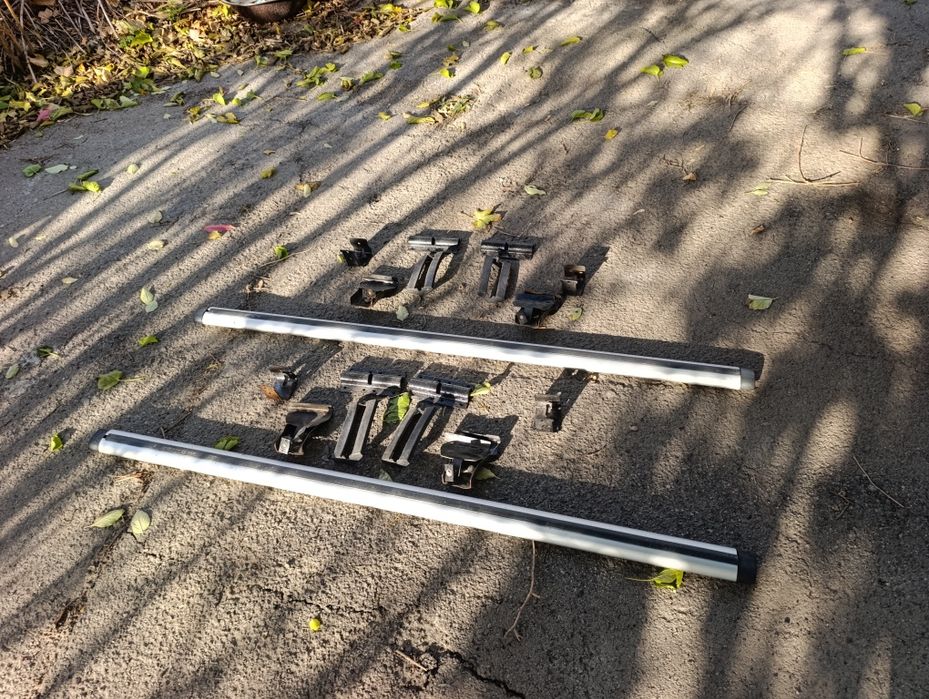 Автомобільний багажник