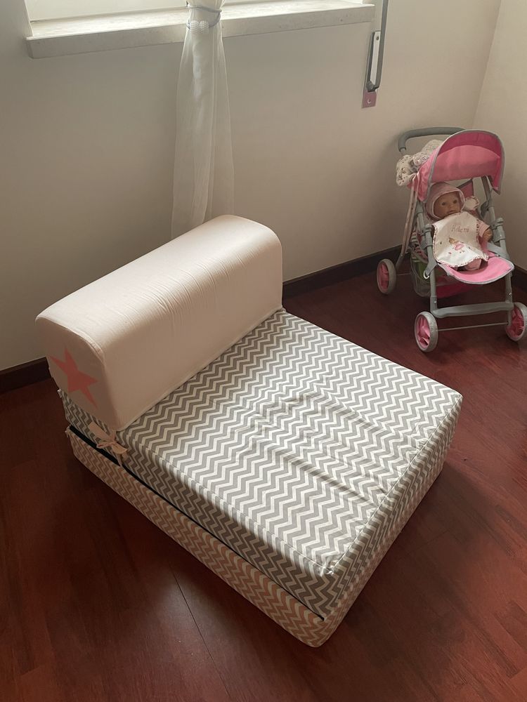 Vendo sofa de criança