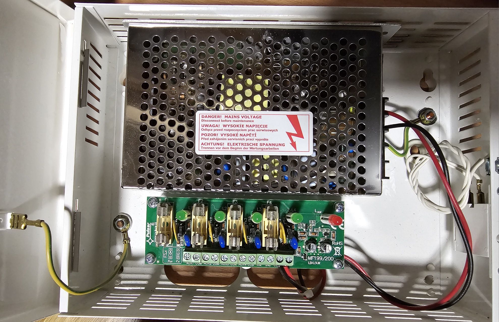 2szt Zasilacz do kamer 4A  Pulsar PSDC04124  4x1A 12 Volt