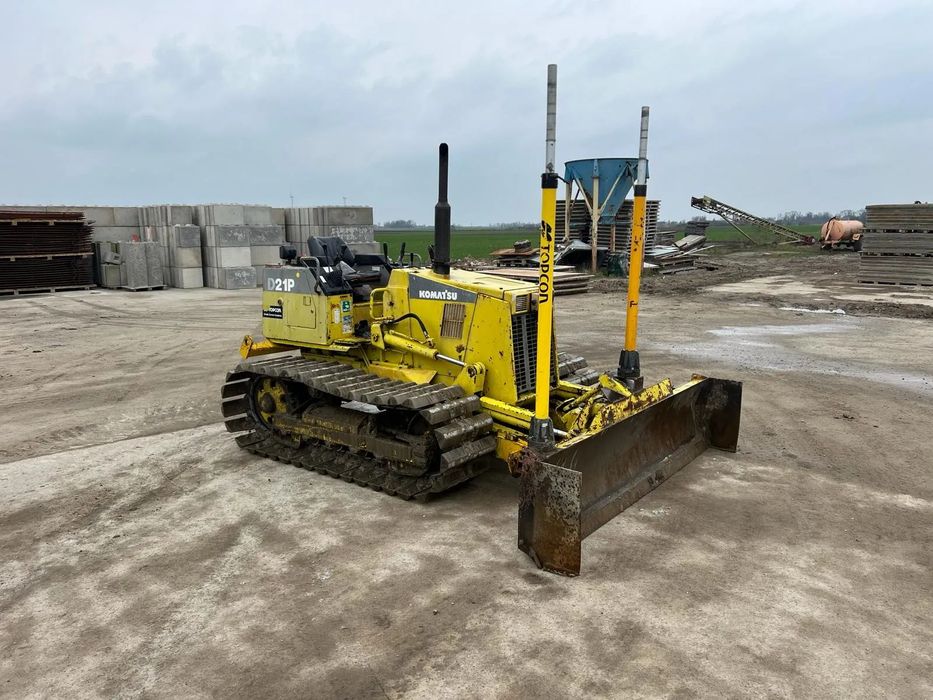 Komatsu D21p-7  Spychacz Komatsu D21 Topcond2