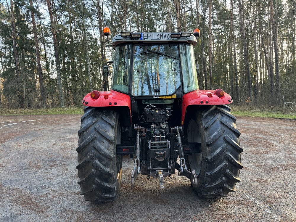 Massey Ferguson 5465