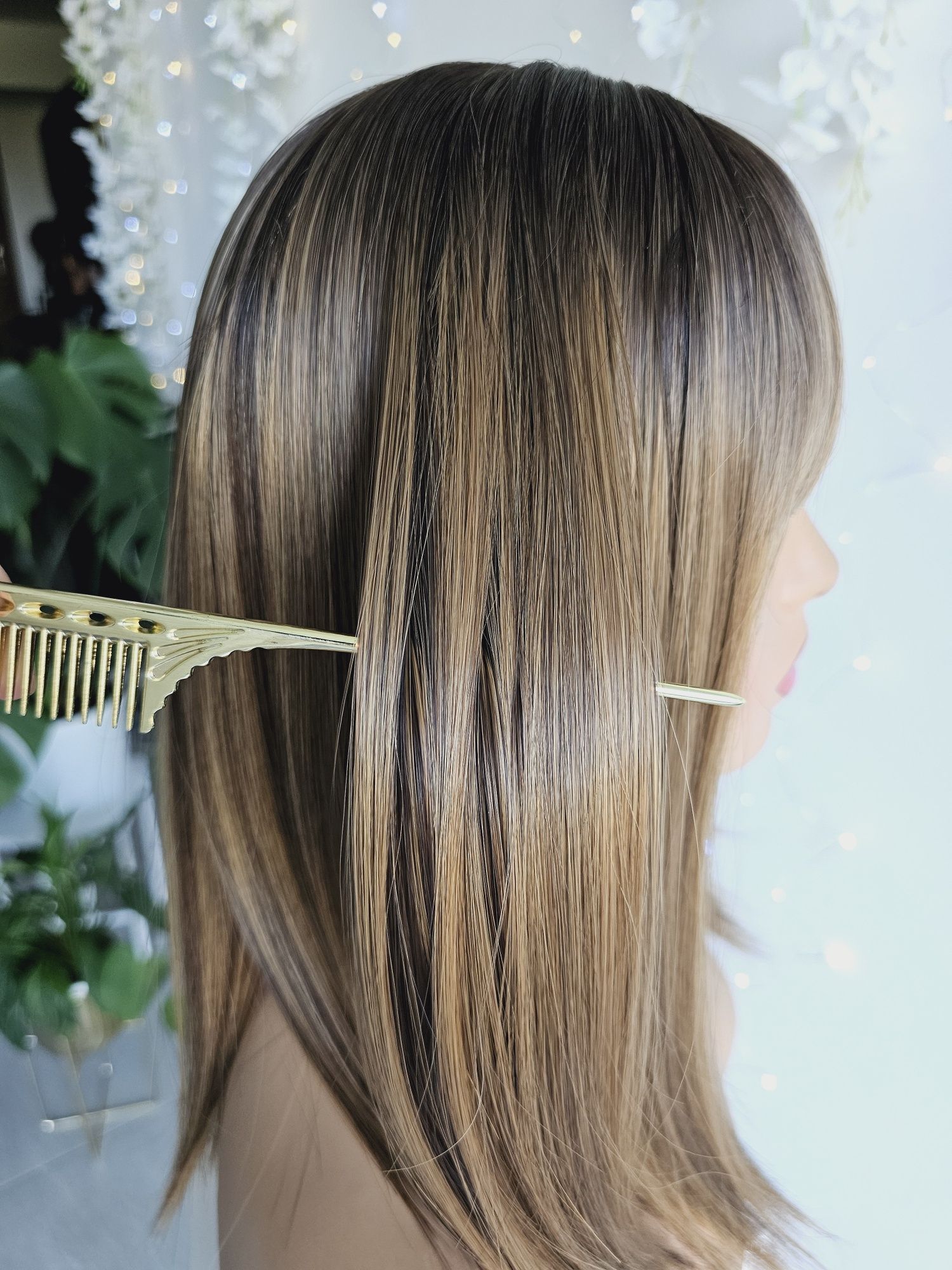 Peruka Agata brąz blond z grzywką natyralana gęstość 45cm