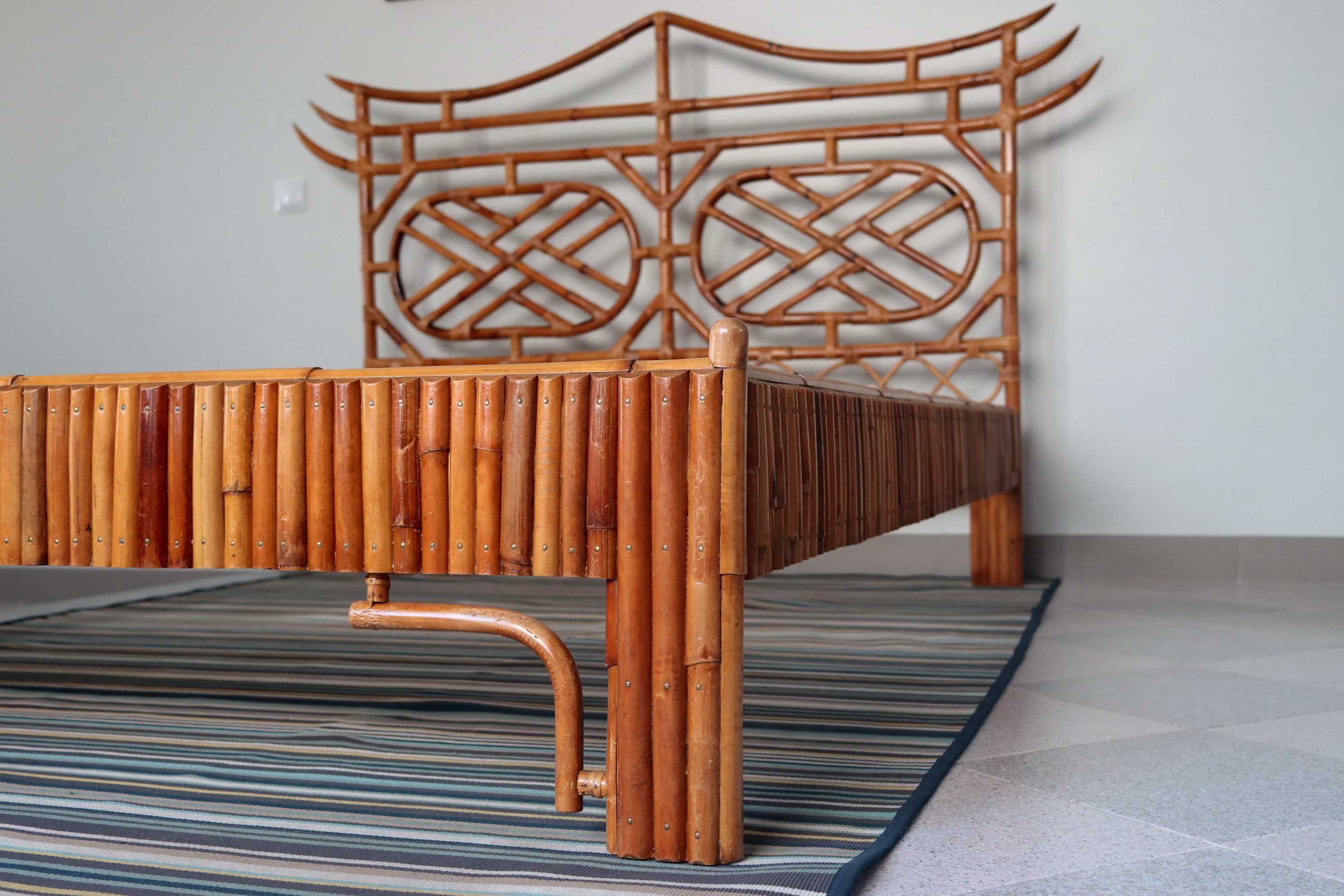 Cama única, com design oriental