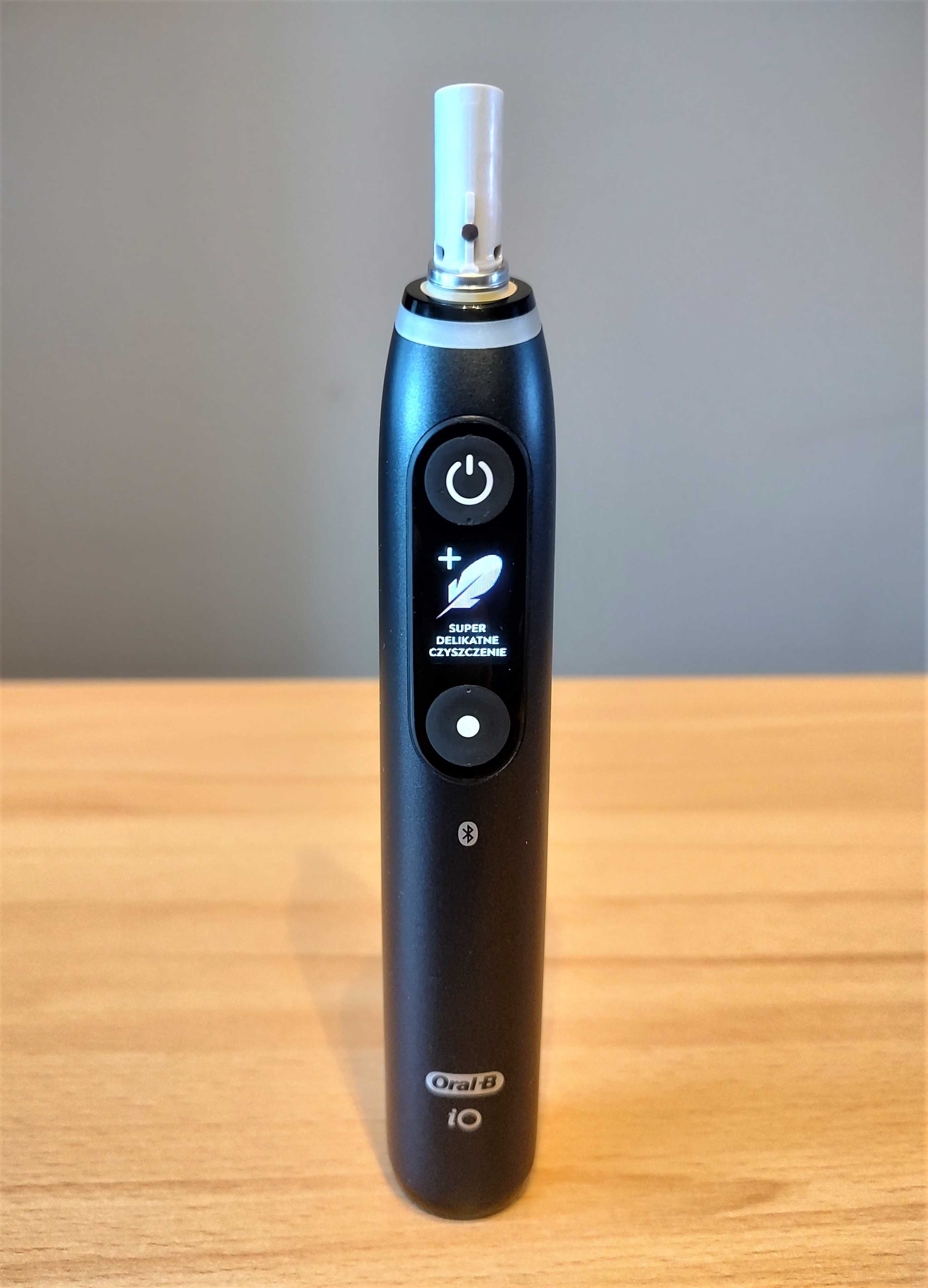 3x Oral-B iO Series 8 Black Onyx