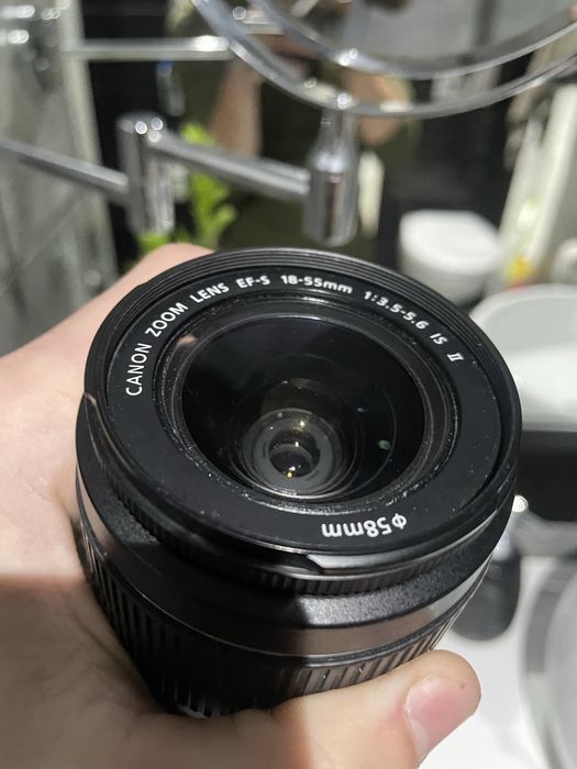 idealny stan obiektyw canon efs 18-55 is 2 II f3.5-5.6
