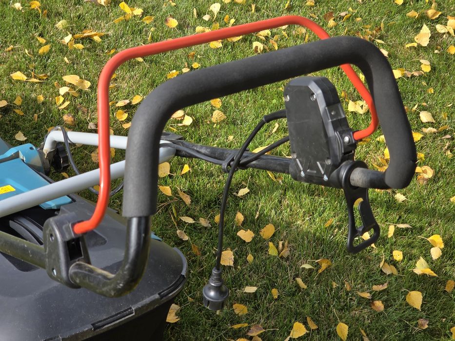 Kosiarka Makita ELM 4120 uszkodzony silnik