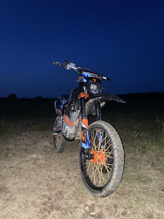 Кові адванс 250 24 року у хорошому стані
